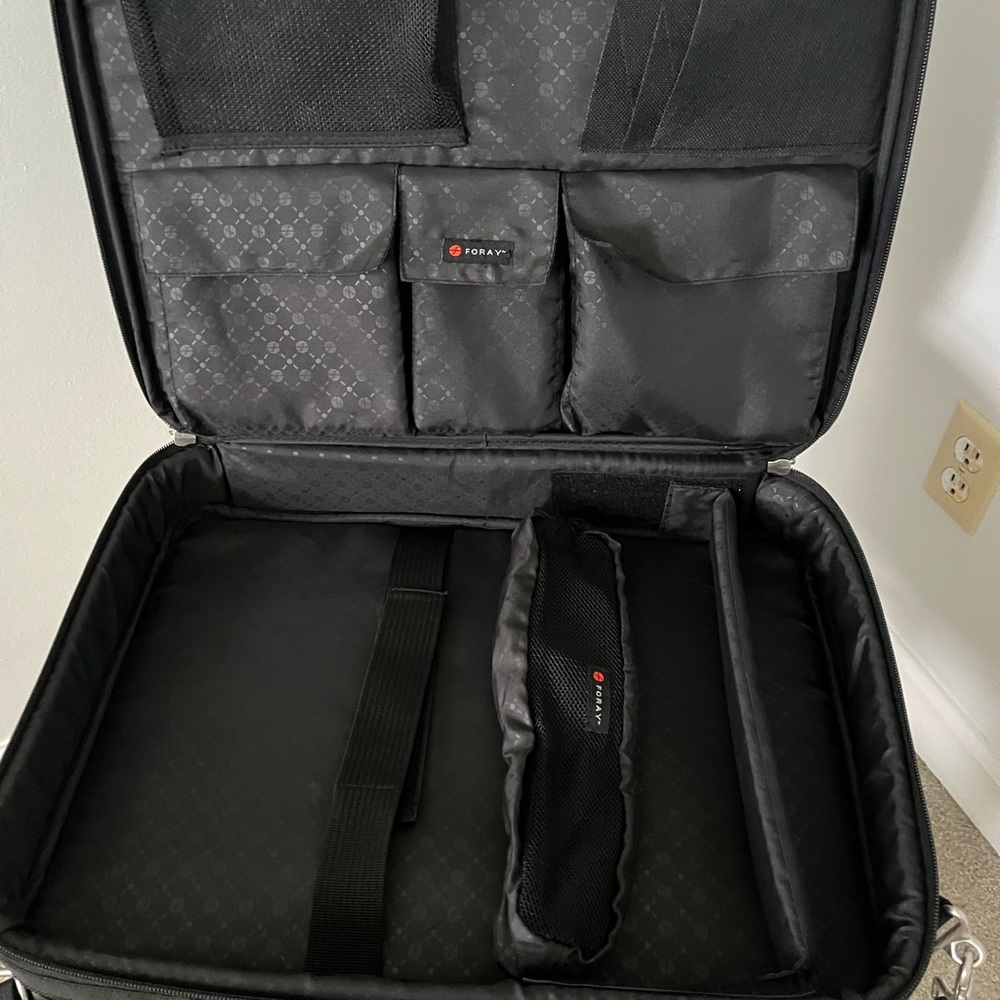 NWOT Foray Laptop/Computer Messenger Shoulder Bag - Picture 12 of 14